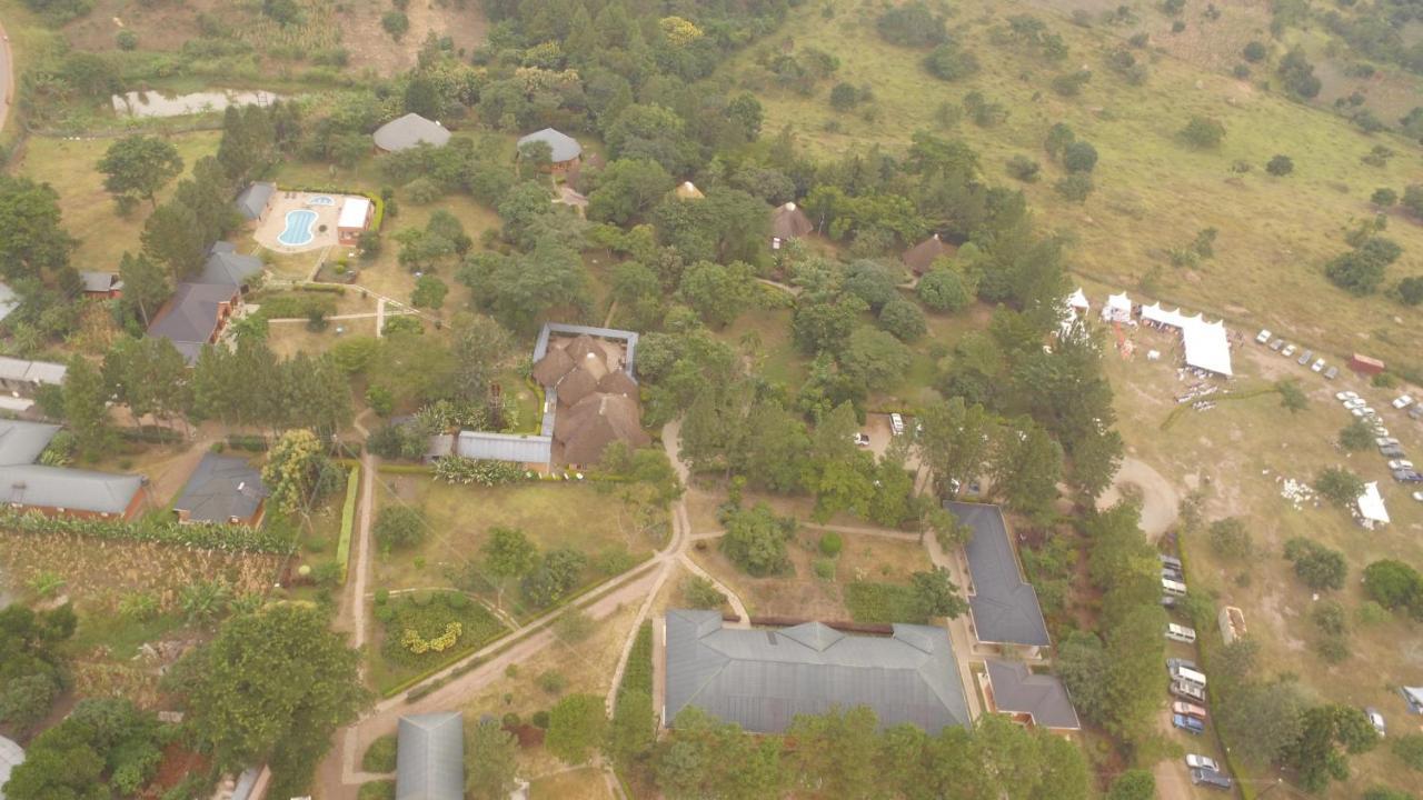 Hotel Kontiki Hoima Exterior photo