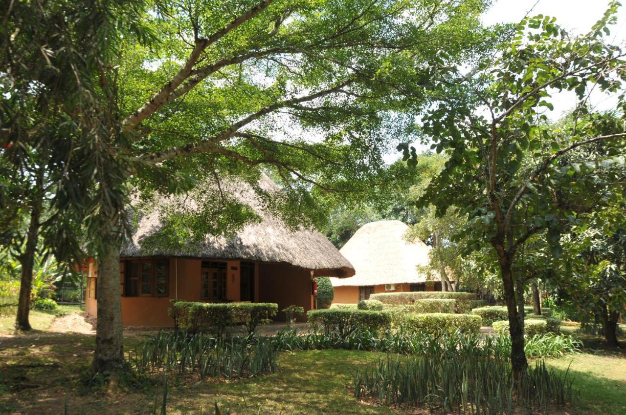 Hotel Kontiki Hoima Exterior photo